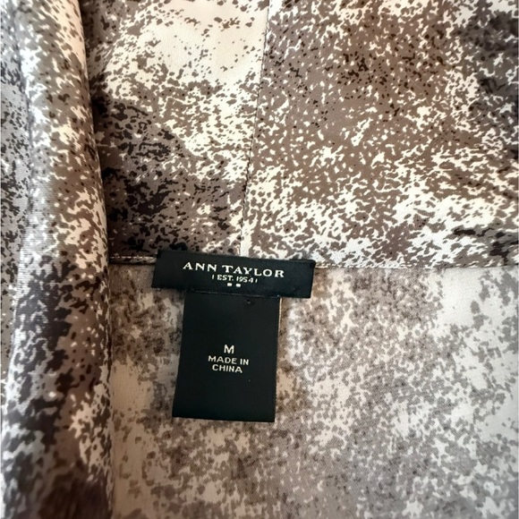 Ann Taylor Black and Gray Patterned Cowl Neck Top - Picture 3 of 6